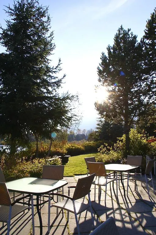Edgewater Lodge Vancouver