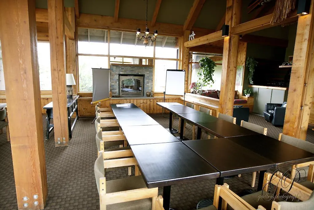 Edgewater Lodge Vancouver 3*,  Canada