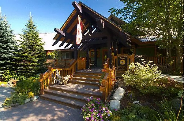 Edgewater Lodge Vancouver Hotel